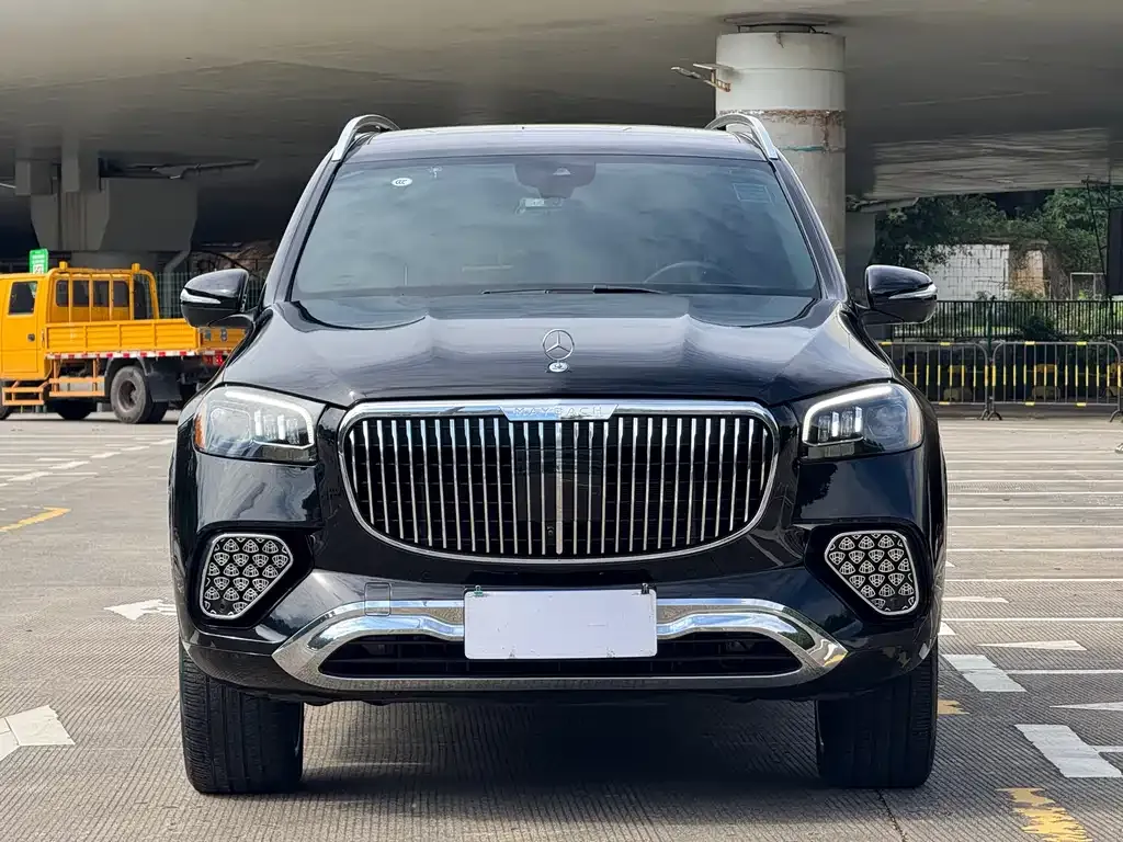Mercedes-Benz GLS — фото 8