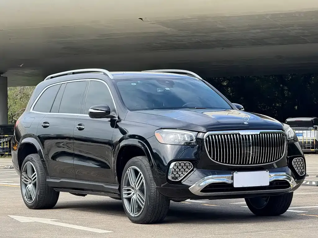 Mercedes-Benz GLS — фото 6