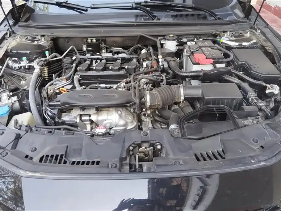 Honda Accord — фото 10