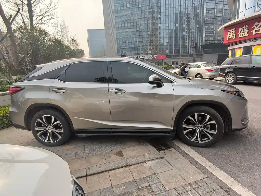Lexus RX — фото 5