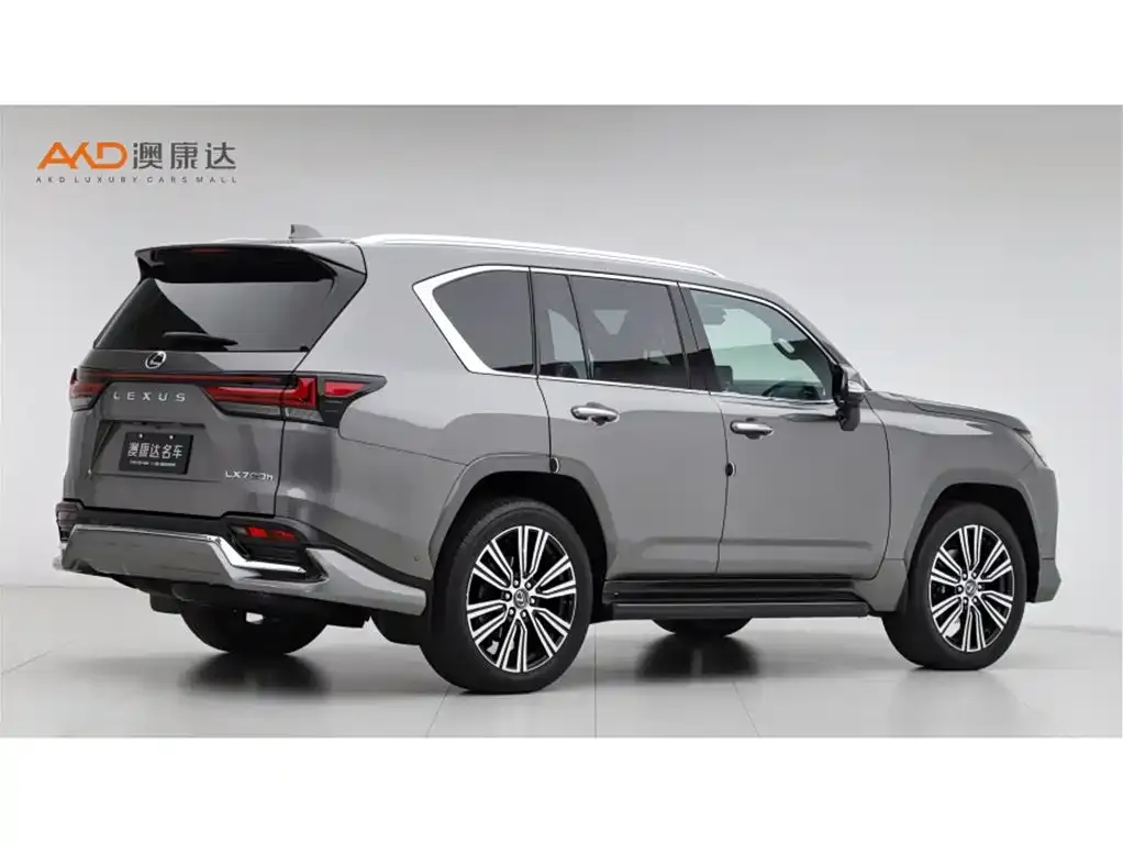 Lexus LX — фото 9
