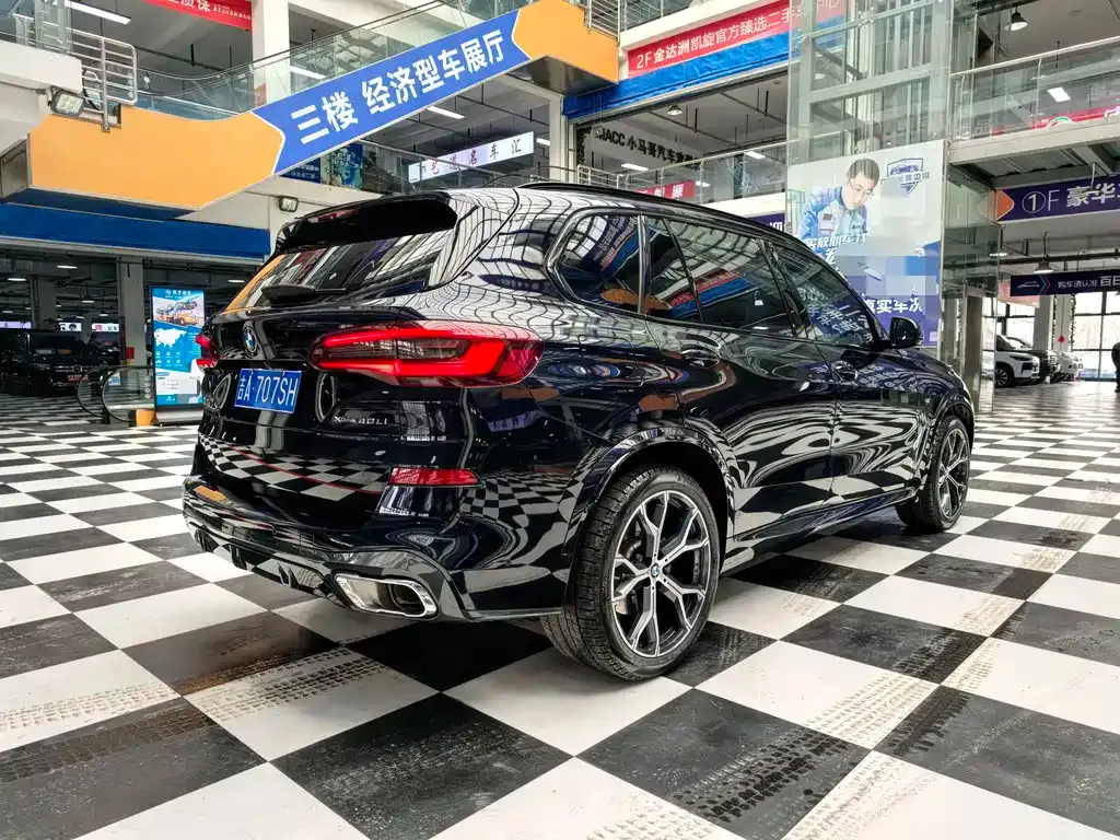 BMW X5 — фото 9