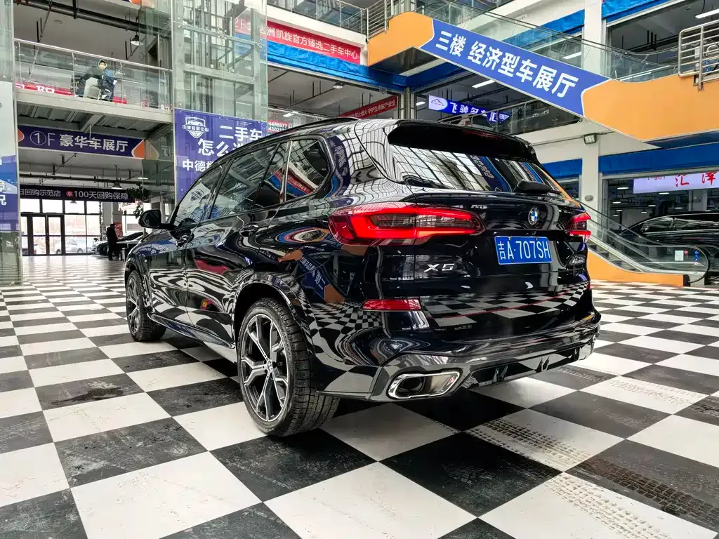 BMW X5 — фото 2