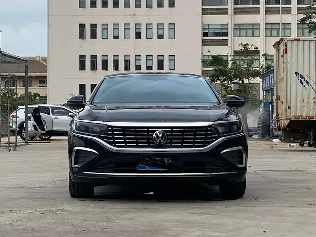 Volkswagen Passat — фото 3