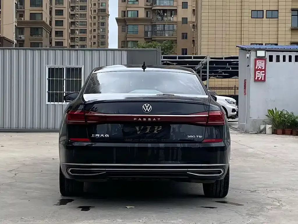 Volkswagen Passat — фото 4