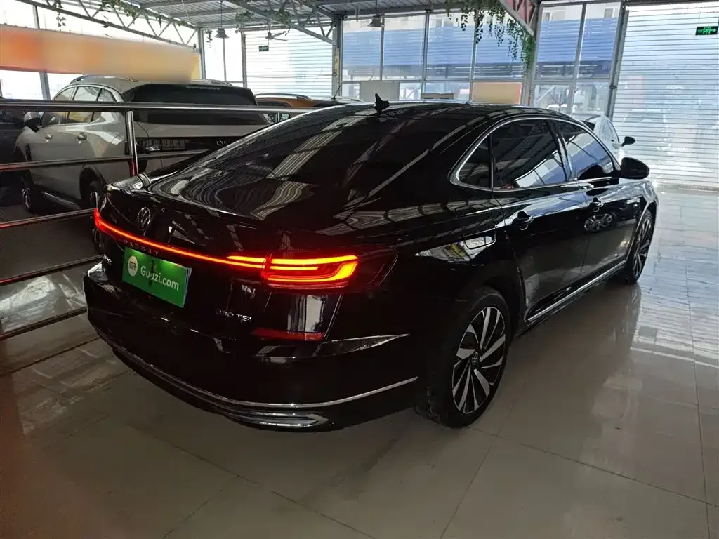 Volkswagen Passat — фото 7