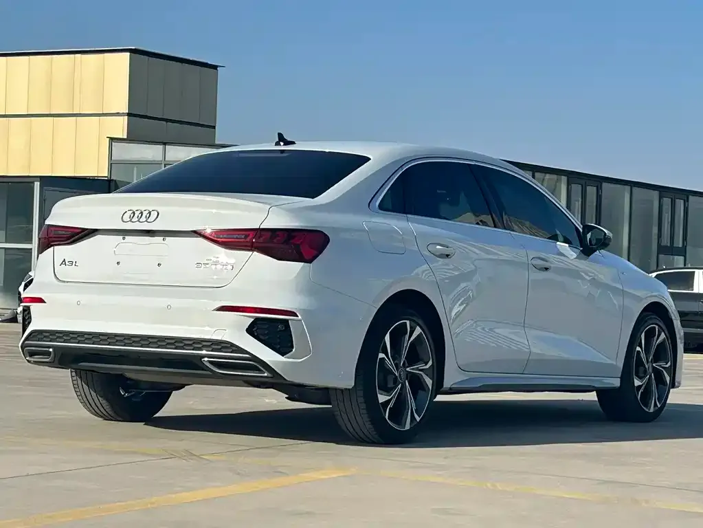 Audi A3 — фото 9