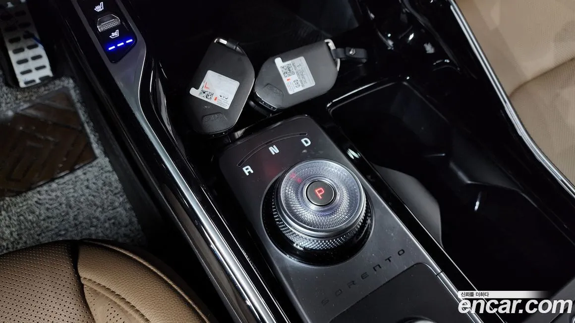 Kia Sorento — фото 8