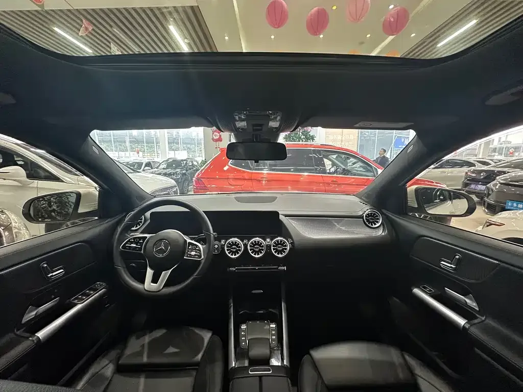 Mercedes-Benz GLA — фото 7