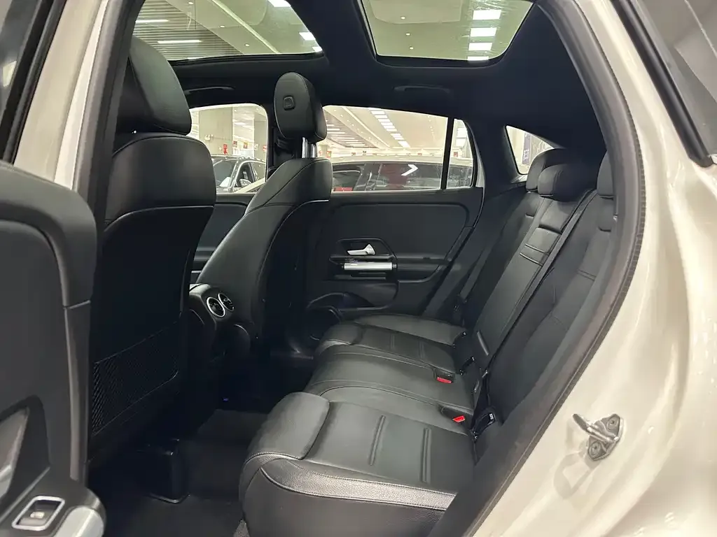 Mercedes-Benz GLA — фото 10