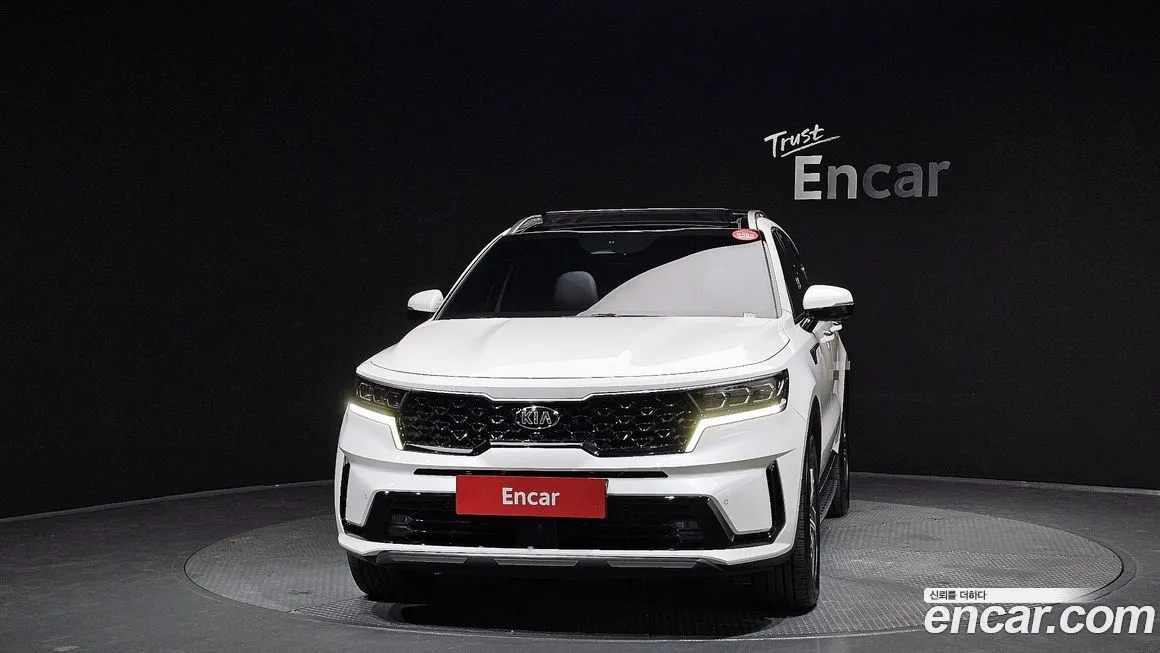 Kia Sorento — фото 8