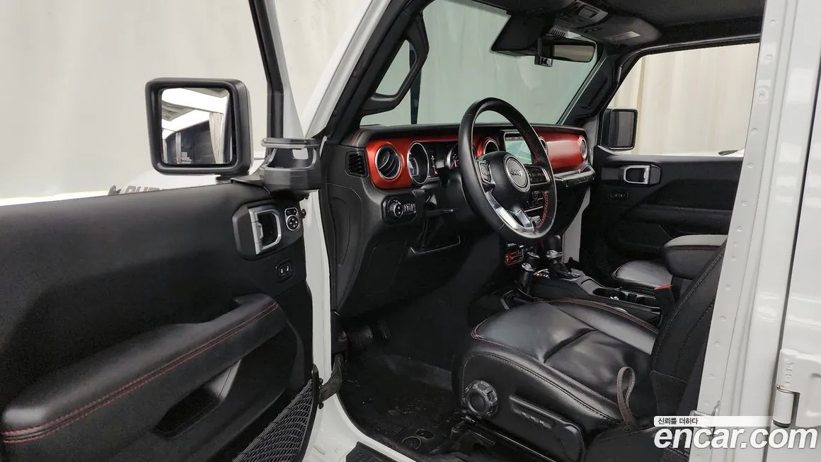Jeep Wrangler — фото 4
