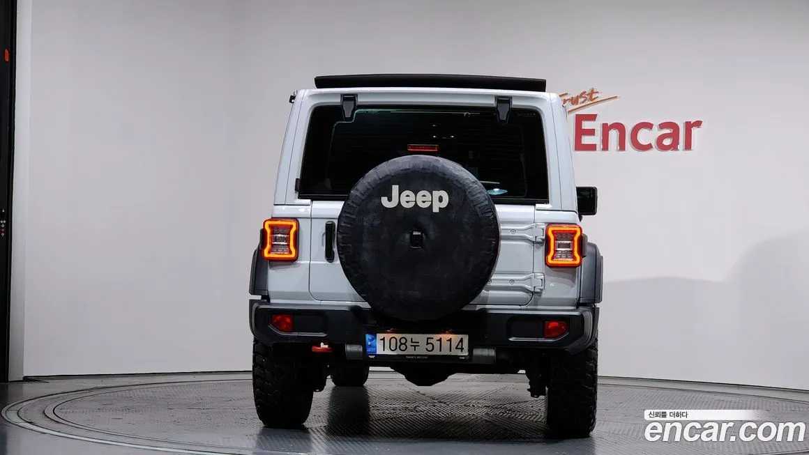 Jeep Wrangler — фото 5