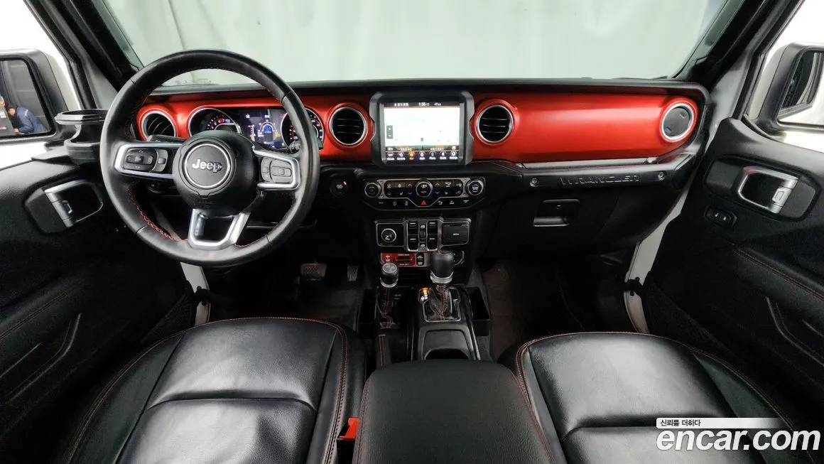 Jeep Wrangler — фото 7