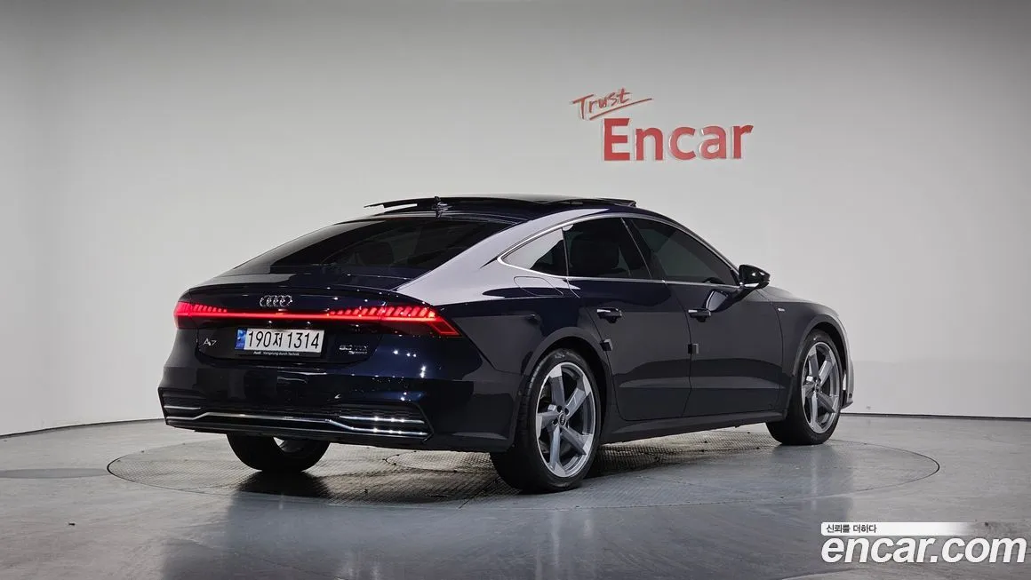 Audi A7 — фото 2