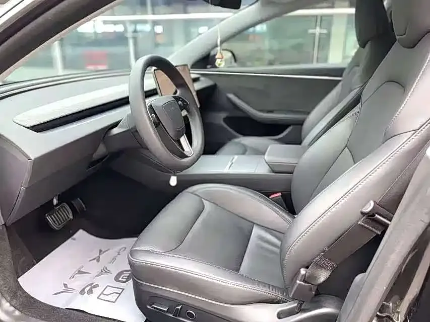 Tesla Model 3 — фото 6
