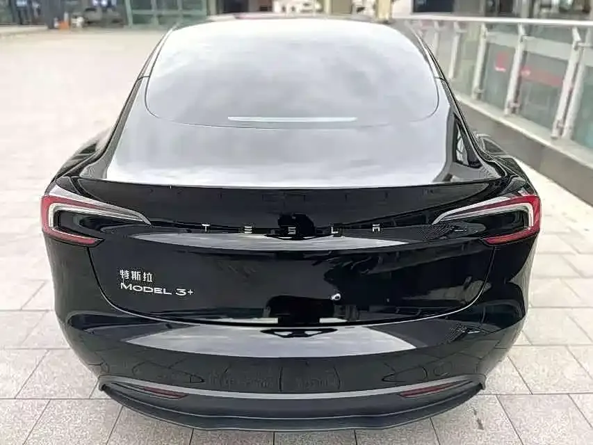 Tesla Model 3 — фото 5