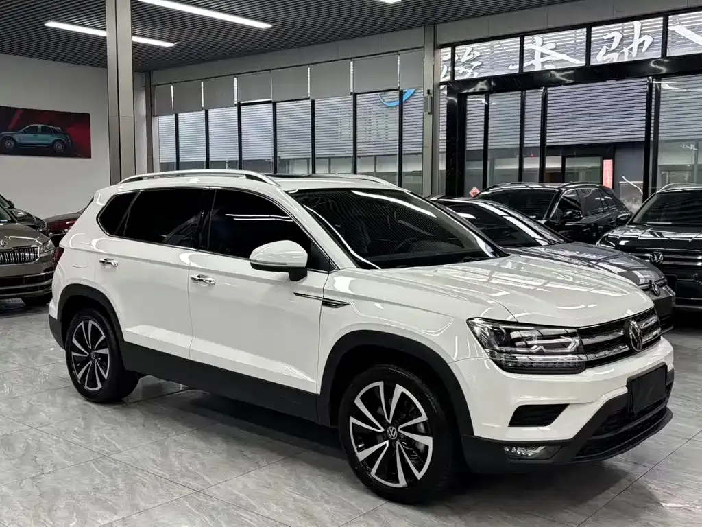 Volkswagen Tharu — фото 4
