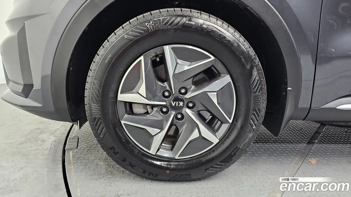 Kia Sorento — фото 5