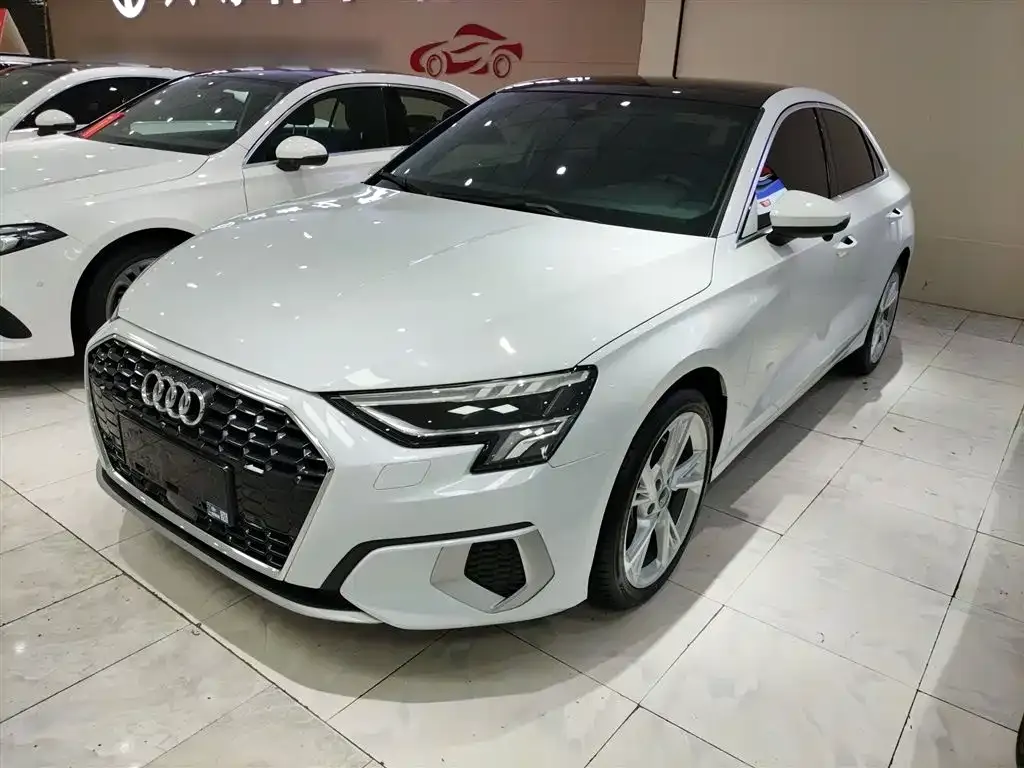 Audi A3 — фото 1