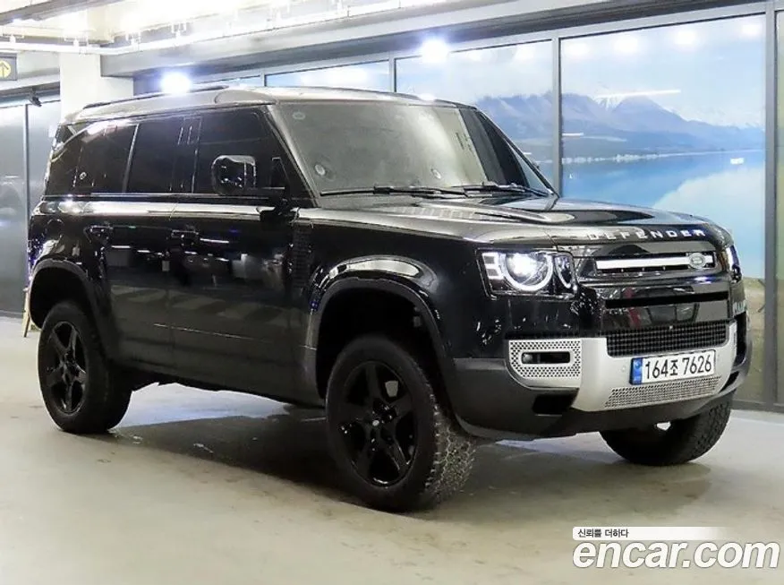 Land Rover Defender — фото 1