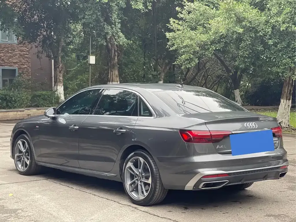 Audi A4L — фото 6