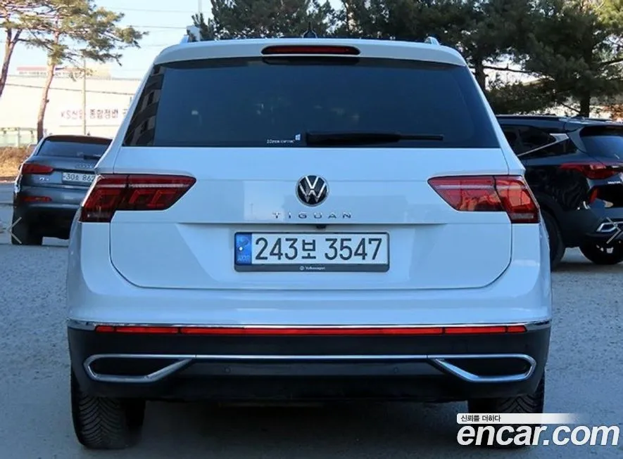 Volkswagen Tiguan — фото 4