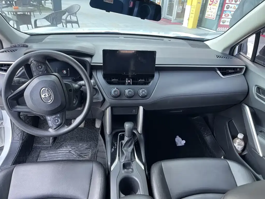 Toyota Corolla Cross — фото 4