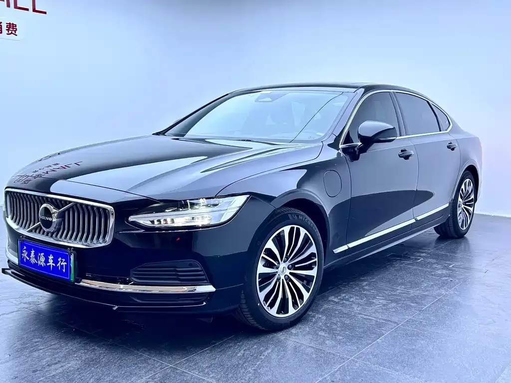 Volvo S90 PHEV — фото 1