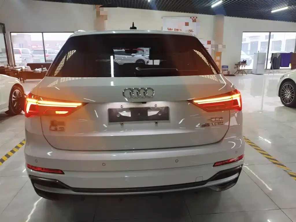 Audi Q3 — фото 2