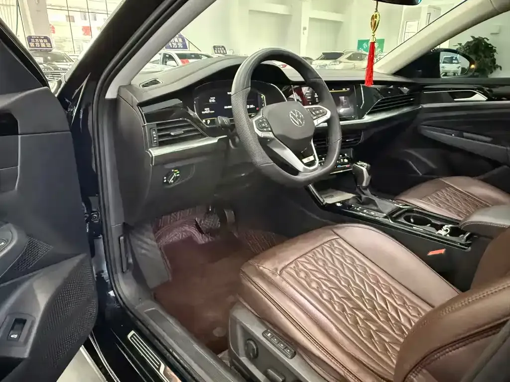 Volkswagen Passat — фото 5