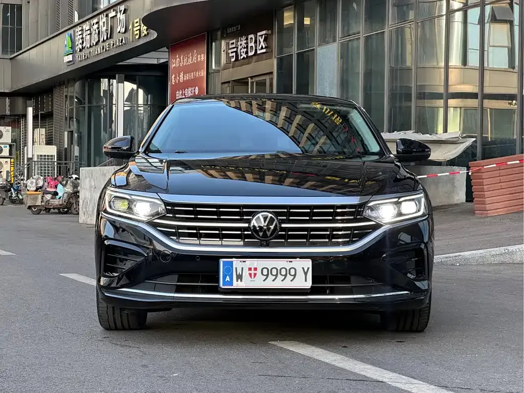 Volkswagen Passat — фото 6