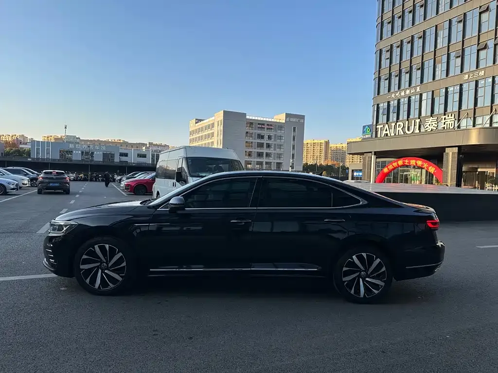 Volkswagen Passat — фото 2