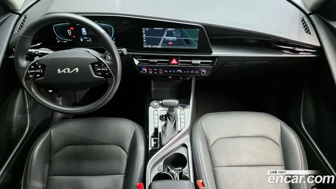 Kia Niro — фото 10
