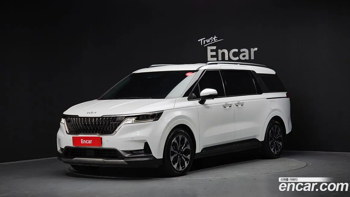 Kia Carnival — фото 1