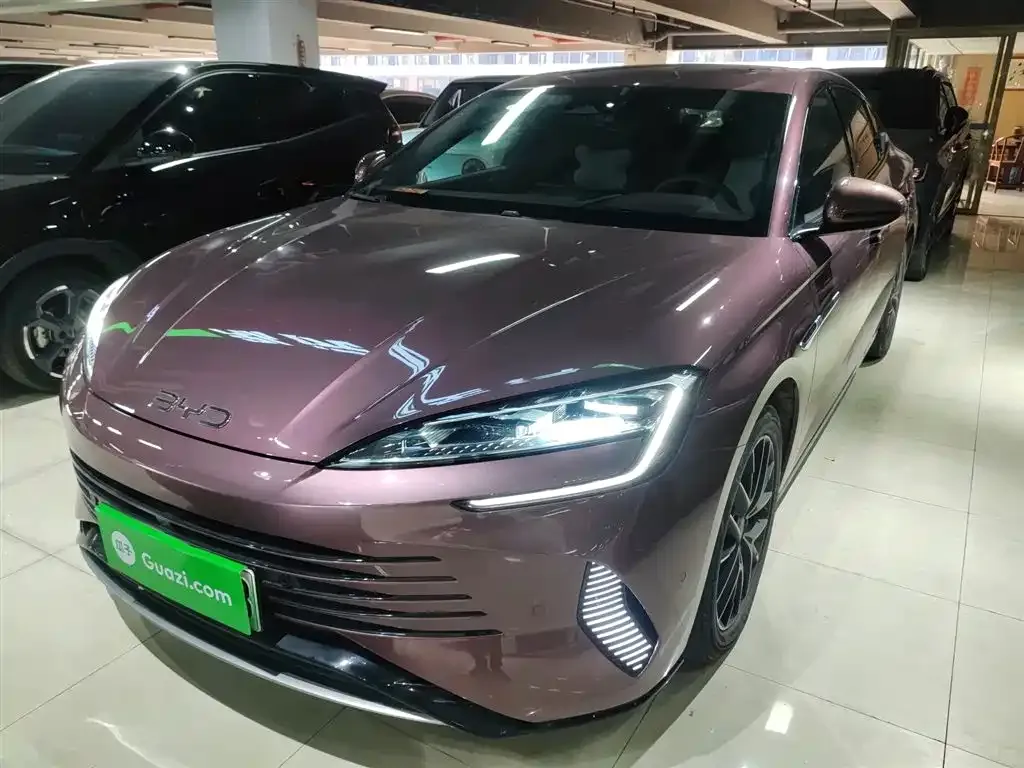 BYD Seal — фото 1