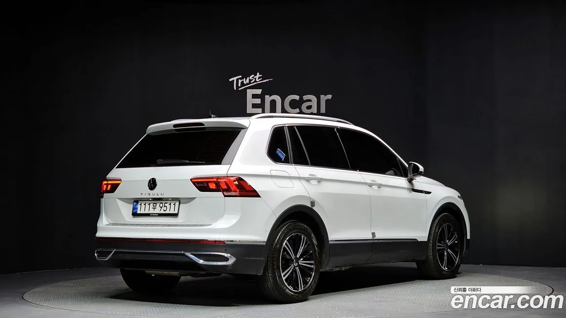Volkswagen Tiguan — фото 2
