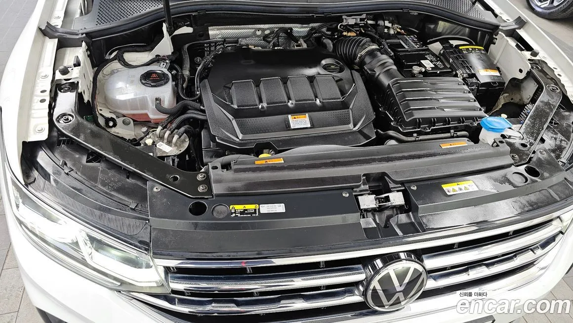 Volkswagen Tiguan — фото 7