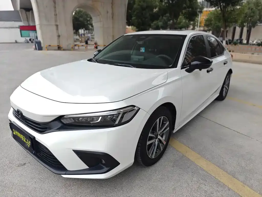 Honda Civic — фото 1
