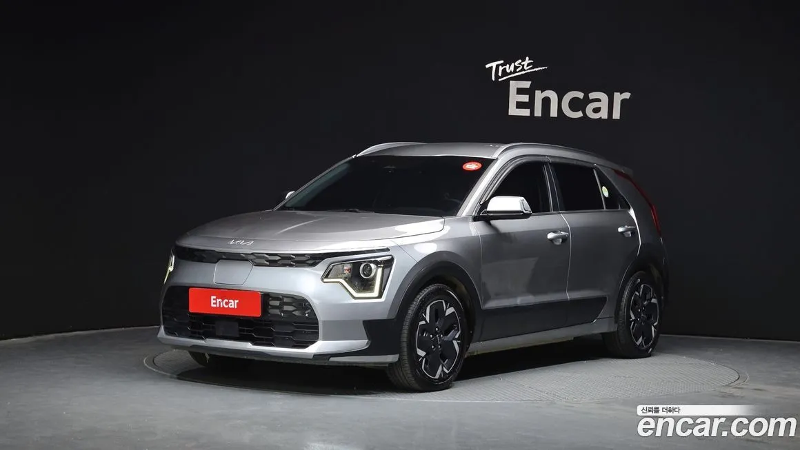 Kia Niro — фото 1
