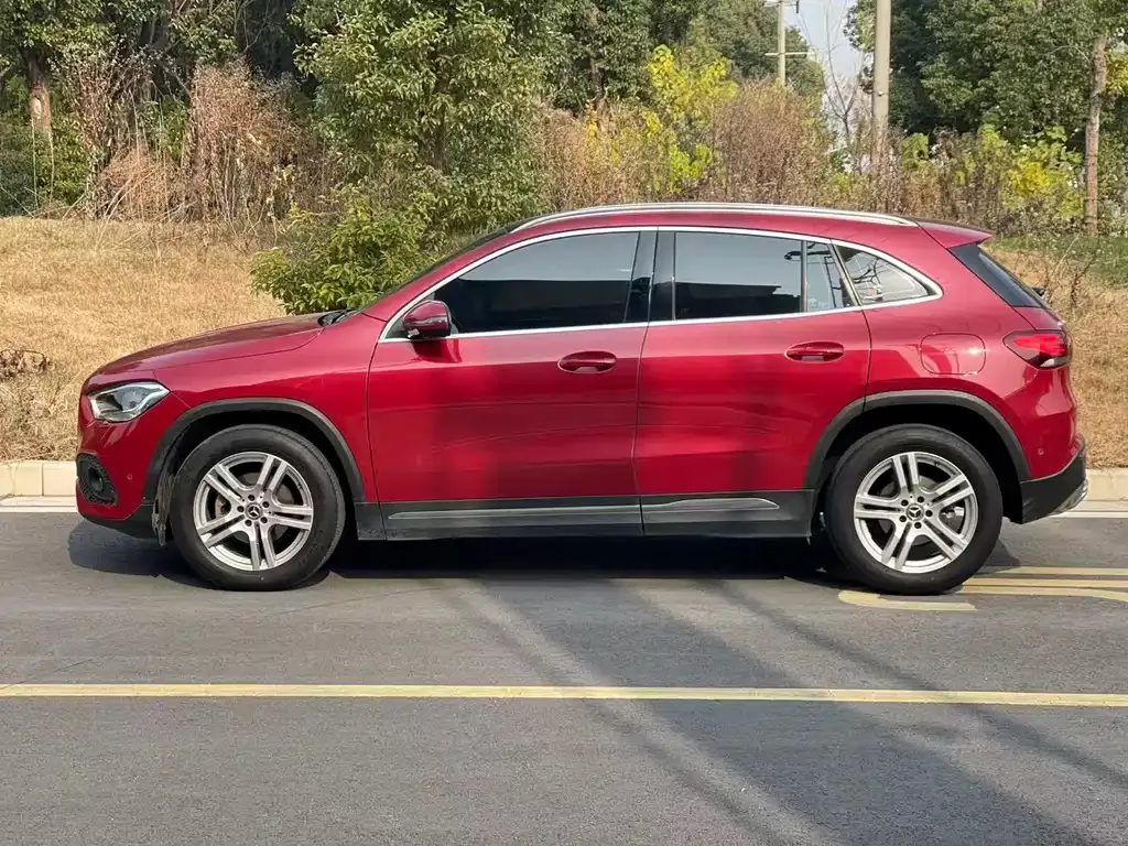 Mercedes-Benz GLA — фото 7