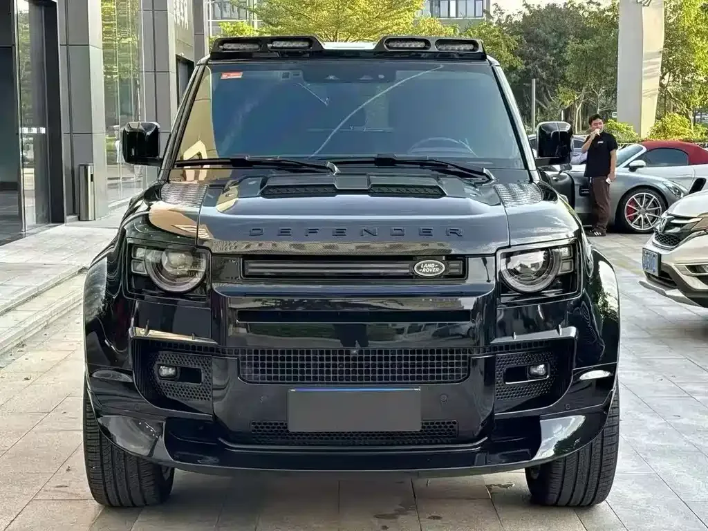 Land Rover Defender — фото 9