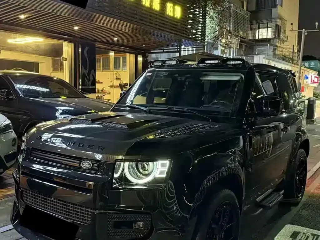 Land Rover Defender — фото 10
