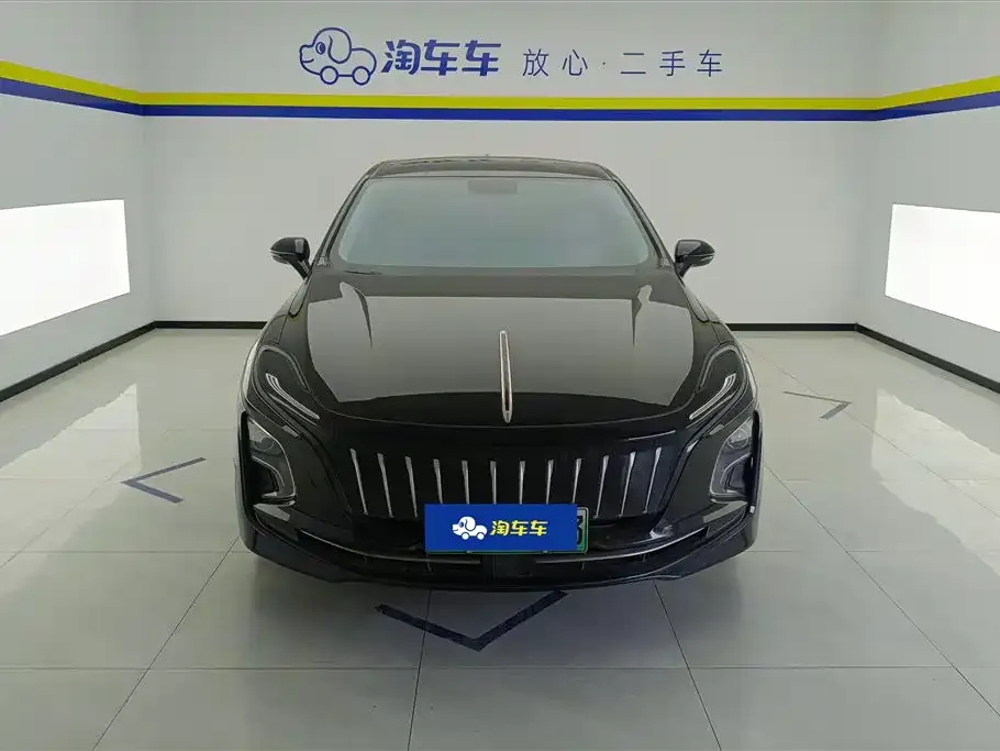 Hongqi E-QM5 — фото 2
