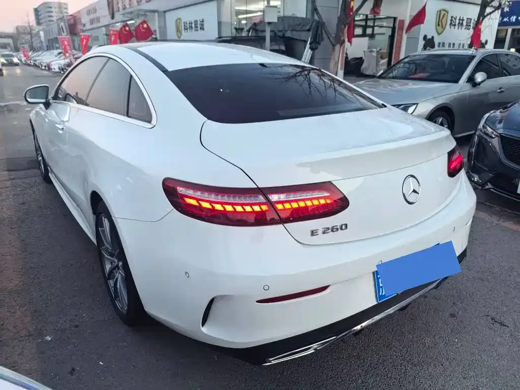 Mercedes-Benz E-Class (Import) — фото 3