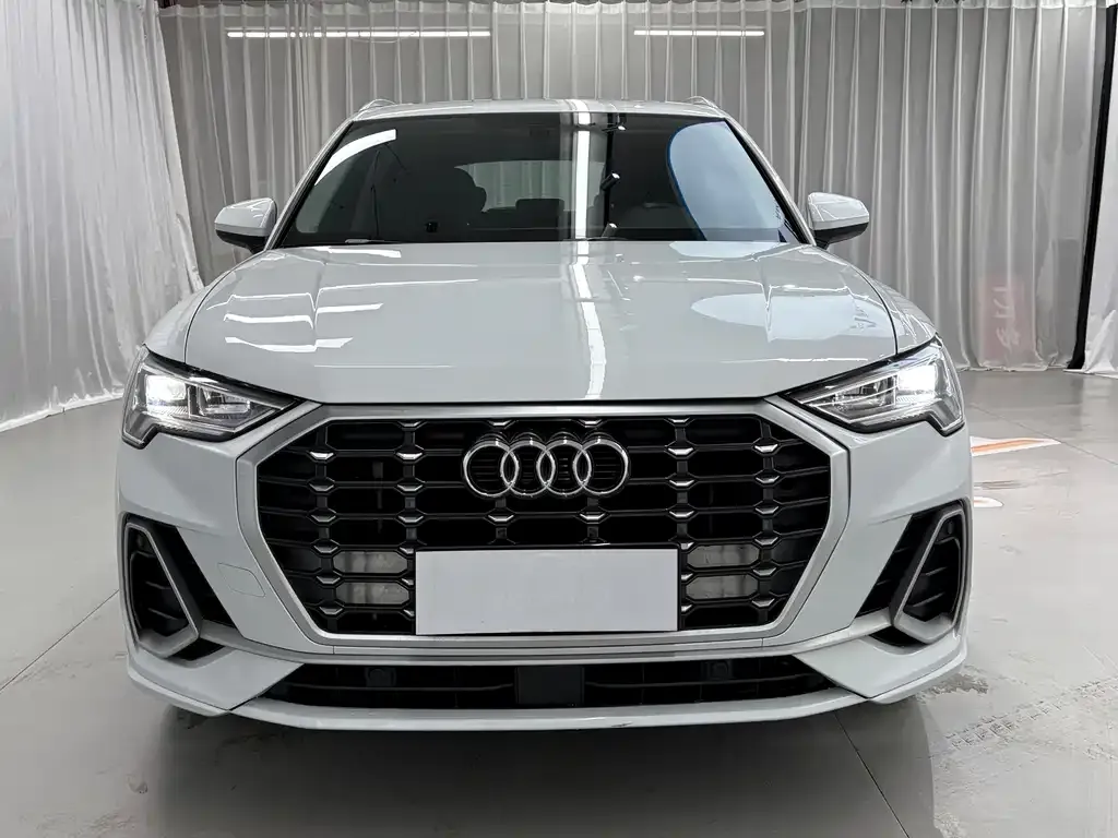 Audi Q3 — фото 2