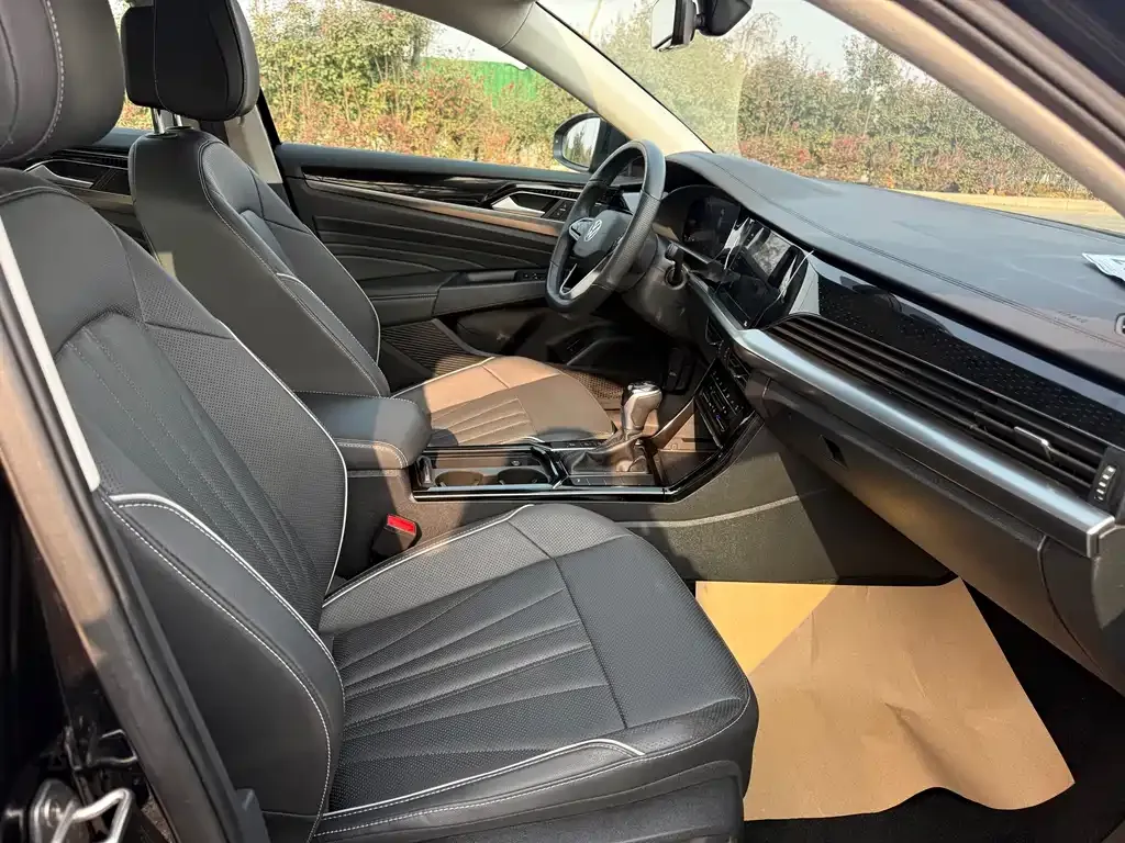 Volkswagen Passat — фото 6