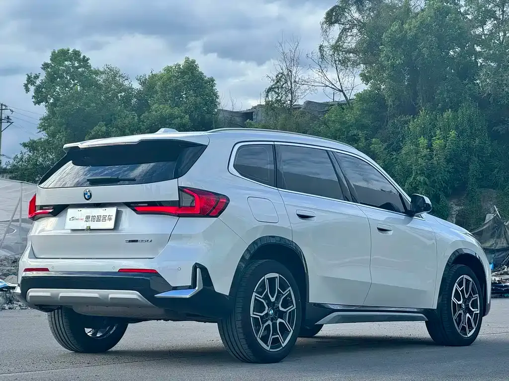 BMW X1 — фото 4