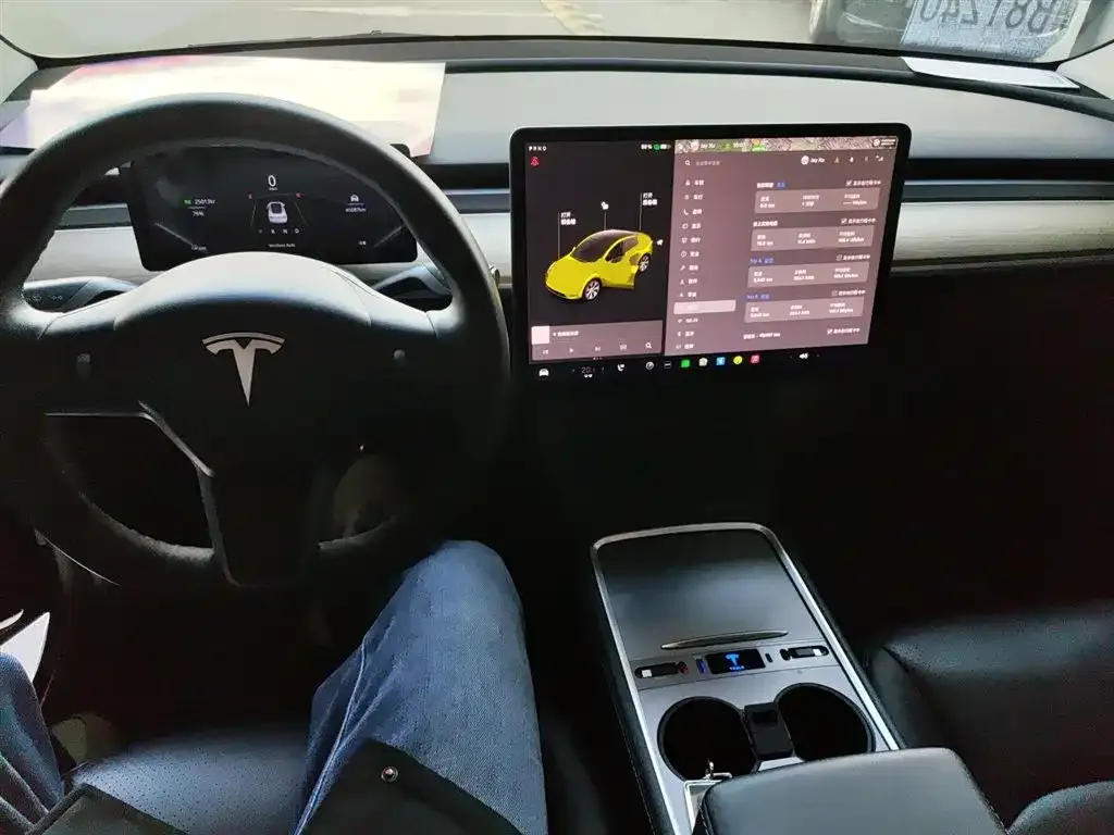 Tesla Model Y — фото 2