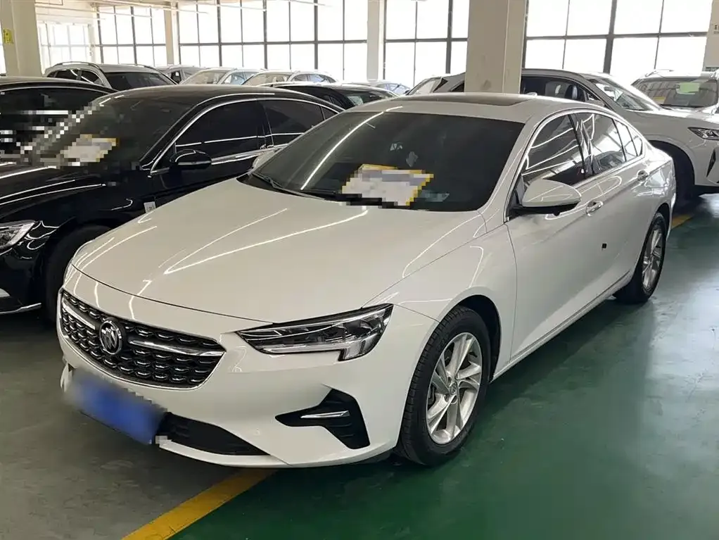 Buick Regal — фото 1
